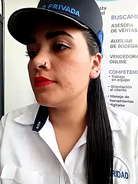 MAYE__13 Adlı Modelin Canlı XXX Sohbeti