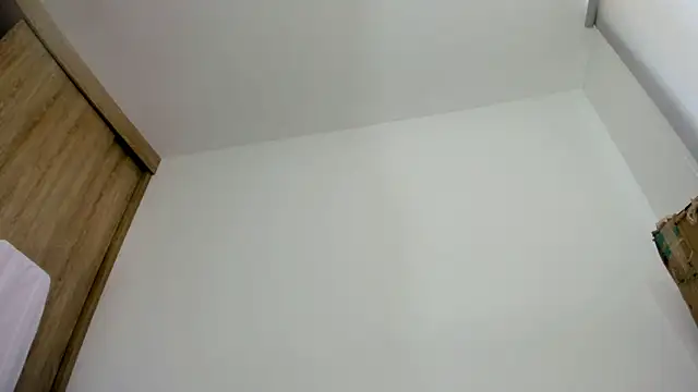 Chat +18 de candyhotsquirt_xx ao vivo