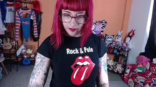 Chat +18 de MissMiia2 ao vivo