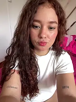 lana_rousse01 Adlı Modelin Web Kamerası Şovu