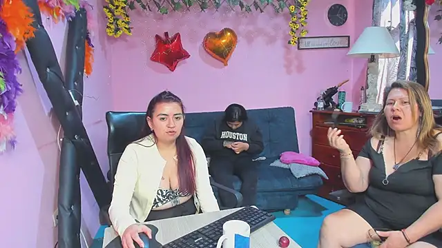 Chat XXX Live lesbiancuple