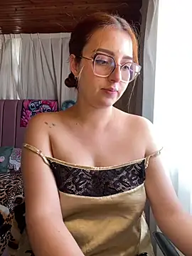 CoraVibes 现场XXX聊天