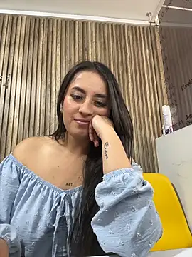 Antonella_Julieta Chat XXX in diretta