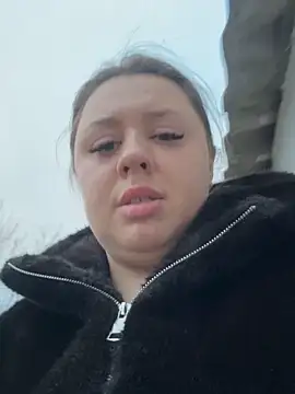 Sara_Slow élő XXX-chatje