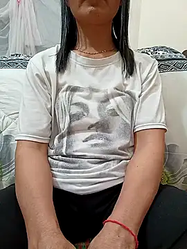 Doremon_95 Pertunjukan Webcam