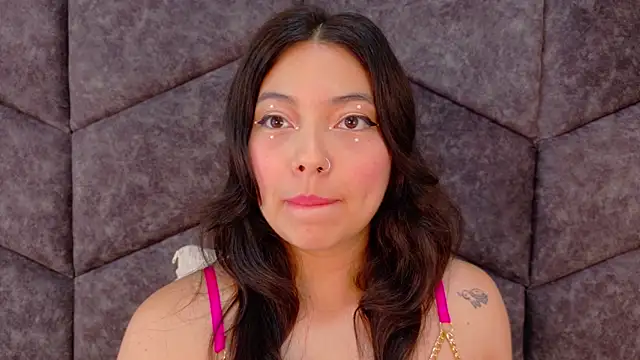 Chat XXX ao vivo de AnnieRouse__