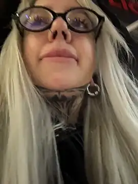 Chiibi Adlı Modelin Canlı XXX Sohbeti