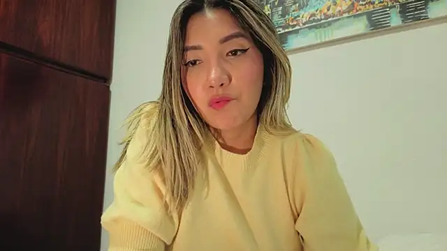 Happy_tits লাইভ XXX চ্যাট