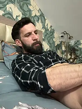 Michel_huge Chat XXX in diretta