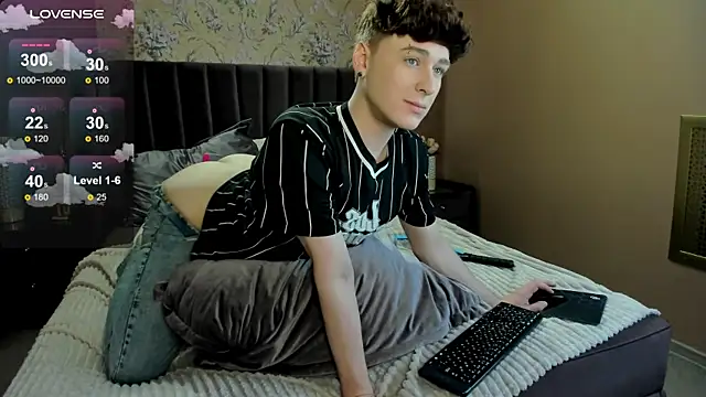 _YummyTony_ Live XXX-chat