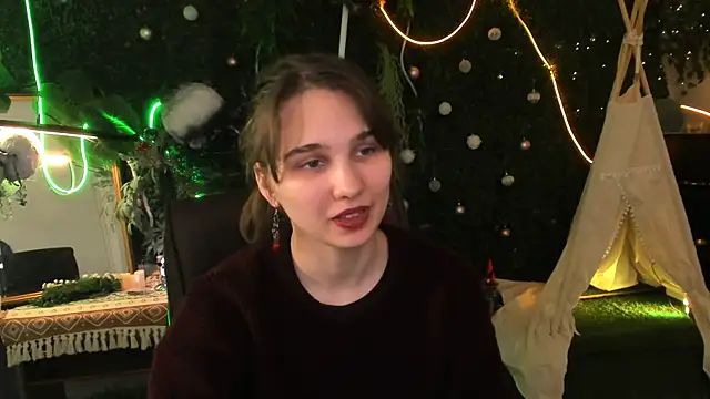 TessaMill élő XXX-chatje