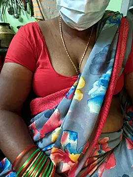 Tamilselviroja- Adlı Modelin Canlı XXX Sohbeti