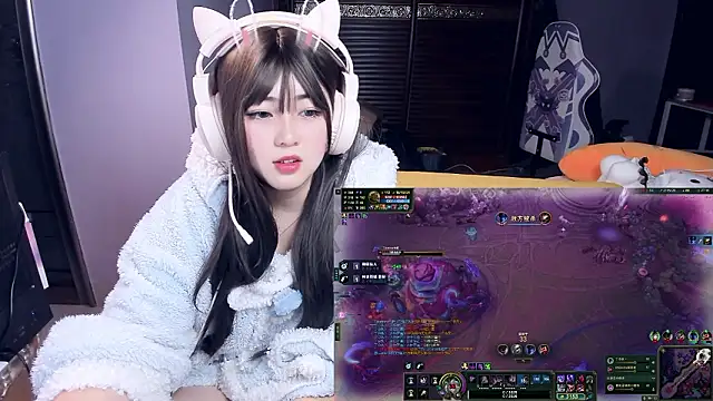 yuki3366 Adlı Modelin Canlı XXX Sohbeti