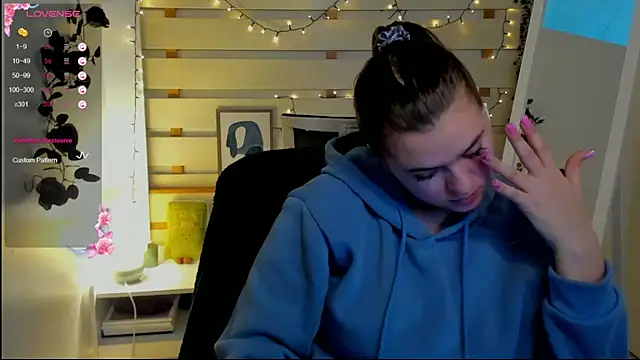 XXX chat uživo modela Josephine_Kiss