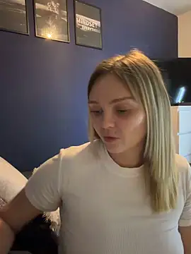 แชท XXX สดของ Sky25x