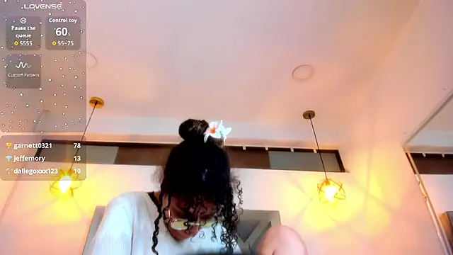 Hanna_Cornee_ – Live XXX-chat