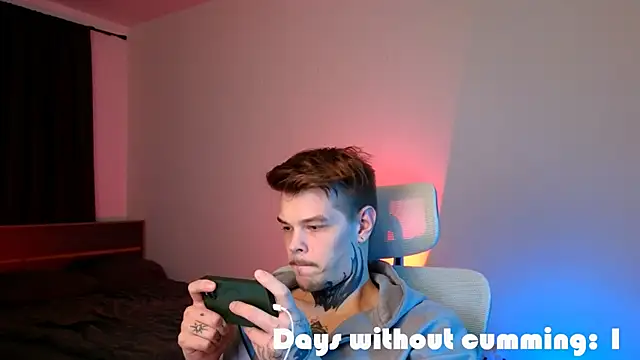 DENIS_HERE – Kamerová šou