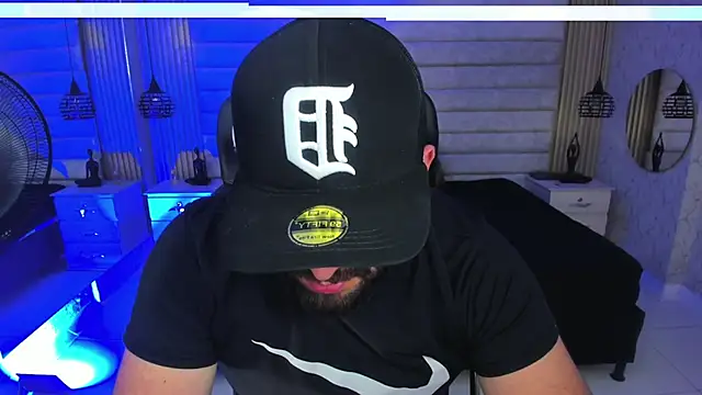 jhon_bear03 – webcam-show