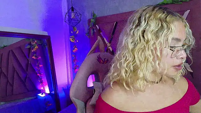 Chat +18 de Haelycute ao vivo