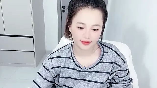 Amireux-8 Pertunjukan Webcam