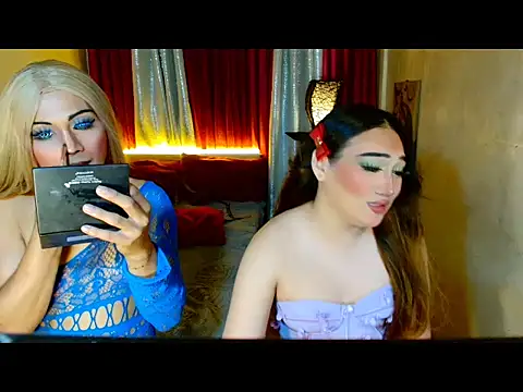 Chat +18 de Phenomenal_Shemale ao vivo