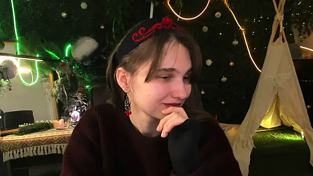 TessaMill: онлайн-секс-чат