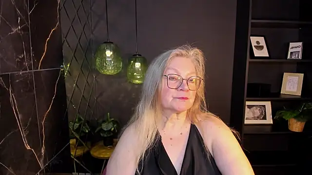 NataliMellow élő XXX-chatje