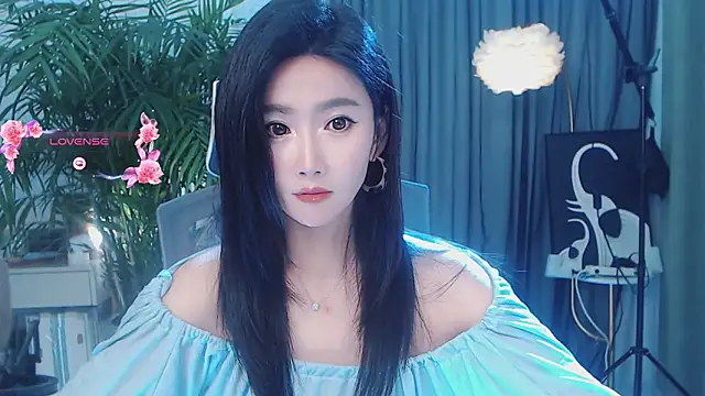 feifei-love élő XXX-chatje