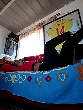 Chat +18 de Bigassmommy_x ao vivo