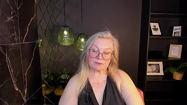 Chatroom XXX en direct de NataliMellow