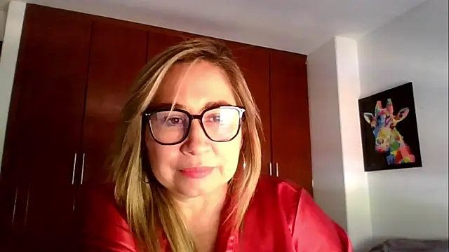 XXX chat uživo modela KamiSspencer