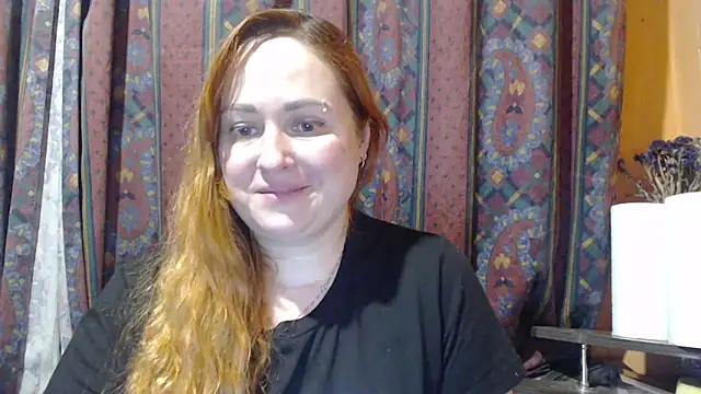 Chat +18 de Foxy_Kate3333 ao vivo