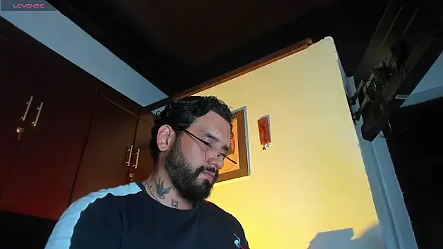 CamiloGray_ Live XXX Chat