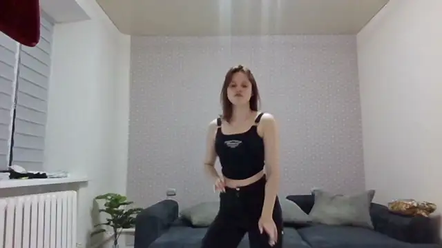 AmmymiaのライブXXXチャット