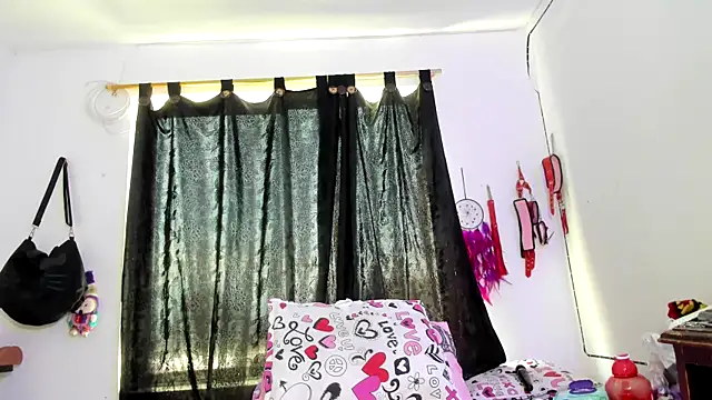 QUEEN_MANDY_BBW's Live XXX Chat