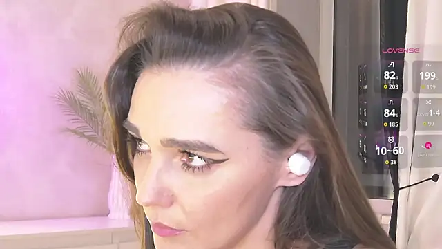 XXX chat uživo modela -MARIDRAGON-