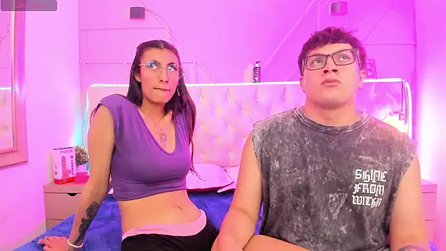 Ethan_N_Abby Live XXX-Chat