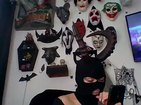 FeticheMacabre: α πευθείας συνομιλία ΧΧΧ