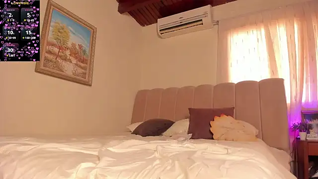 Whitekitty-exe live XXX chat