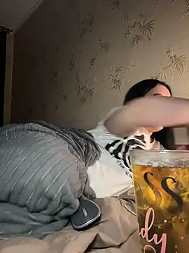 Naughtbaby_2025: απευθείας συνομιλία ΧΧΧ