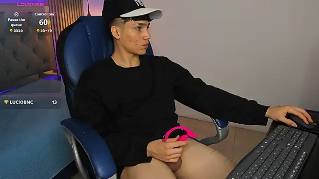 Pertunjukan Kamera Web SamBlack_