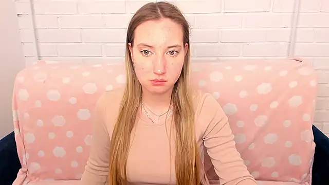 JollyBlondy: απευθείας συνομιλία ΧΧΧ