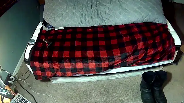 Pokazy przed kamerką – Spunwhiteboy1992