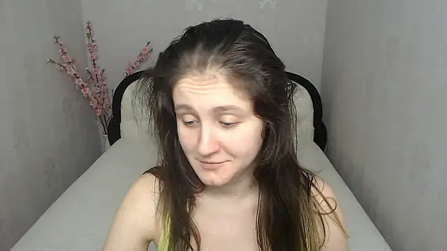 Holliy_Cooper Chat XXX in diretta