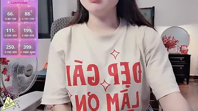 Caryln-Bun: онлайн-секс-чат