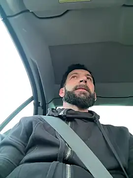 Michel_huge Adlı Modelin Canlı XXX Sohbeti