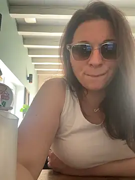 แชท XXX สดของ Nana-et-Toto