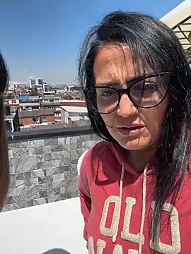 Antonella_Julieta 웹캠 쇼