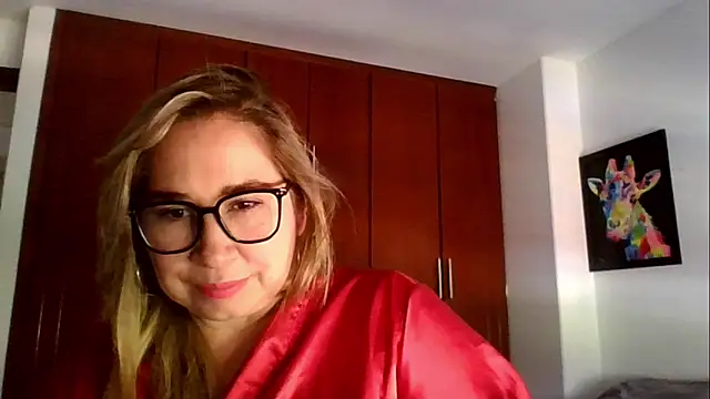 Chat +18 de KamiSspencer ao vivo