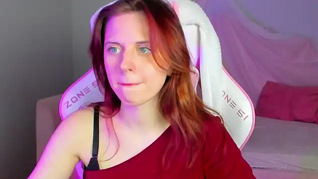 Chat +18 de FreyaVey ao vivo